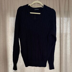 Brandy Melville Men's Navy V-Neck Sweater